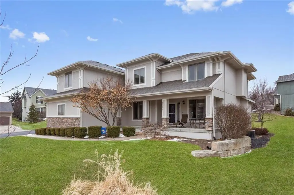 9626 Falcon Valley Drive, Lenexa, KS 66220 - #1