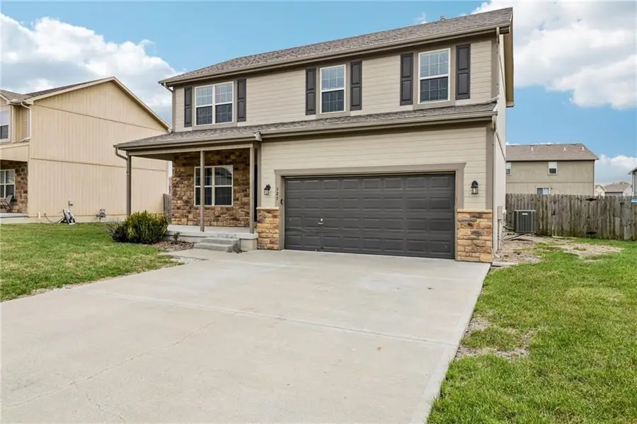 527 S Poplar Street, Gardner, KS 66030 - #3