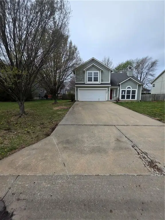 21793 S Lincoln Terrace, Spring Hill, KS 66083