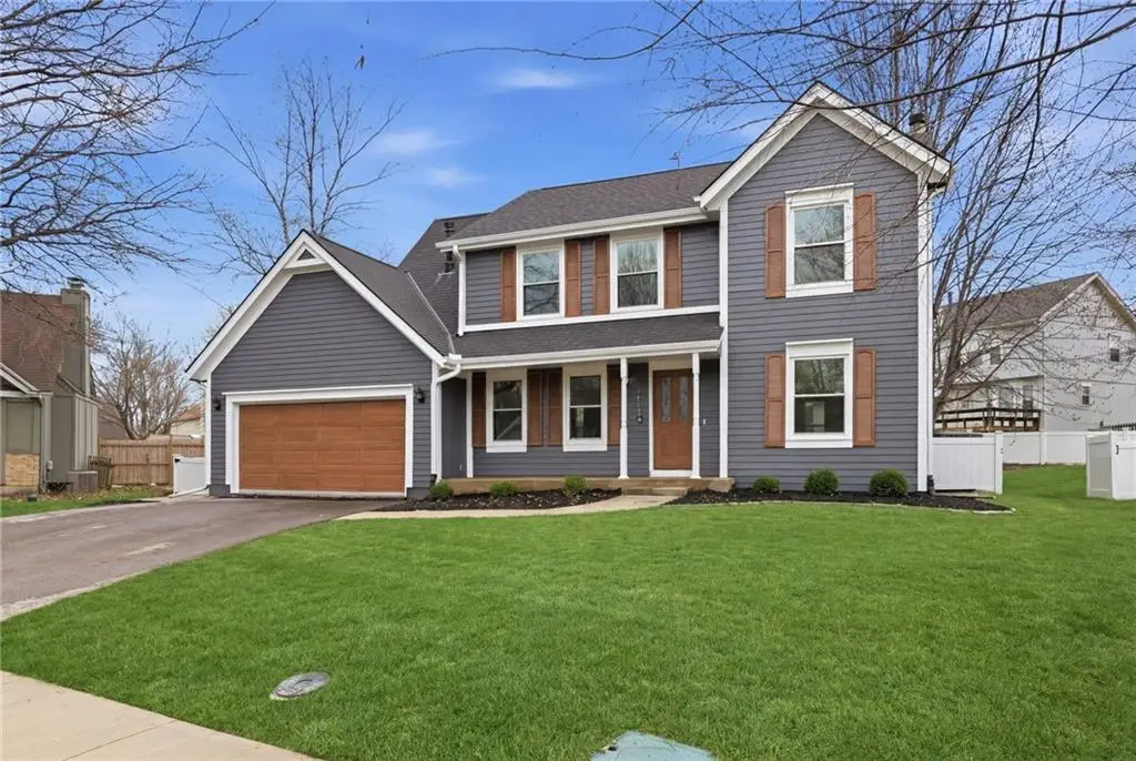 1413 S Sheridan Bridge Circle, Olathe, KS 66062 - #1