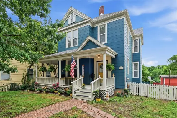 901 W White Oak Street, Independence, MO 64050
