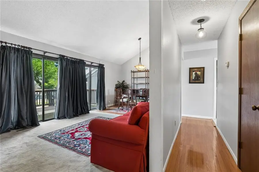 5735 N Oregon Avenue, Kansas City, MO 64151 - #2