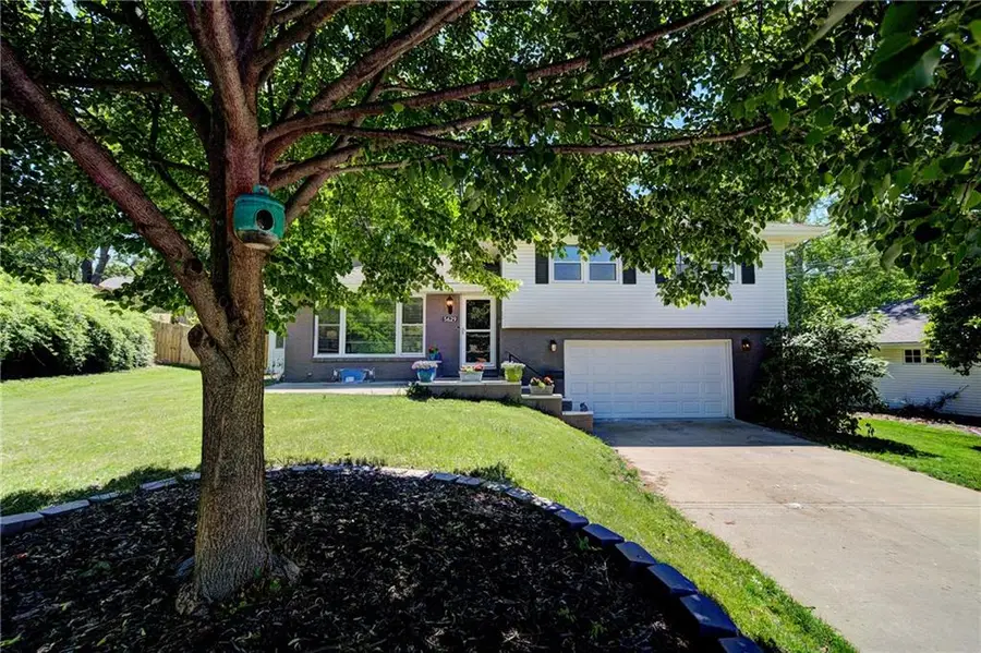 5629 W 50th Street, Roeland Park, KS 66202 - #2