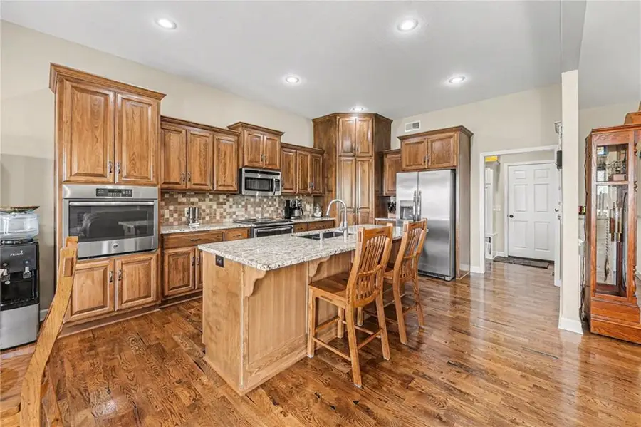 9920 N Manning Avenue, Kansas City, MO 64157 - #2