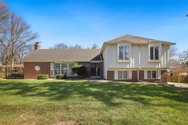 4808 W 81st Street, Prairie Village, KS 66208