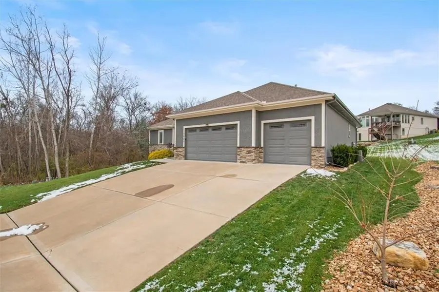 1205 SE Woodbine Drive, Blue Springs, MO 64014 - #2