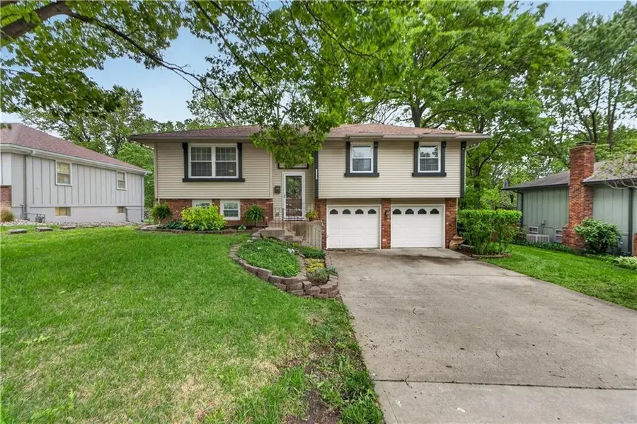 9707 W 56th Terrace, Merriam, KS 66203 - #3