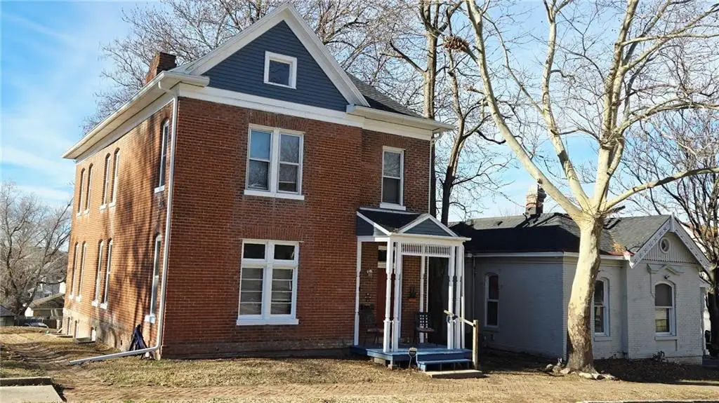 220 N 17th Street, Saint Joseph, MO 64501 - #1