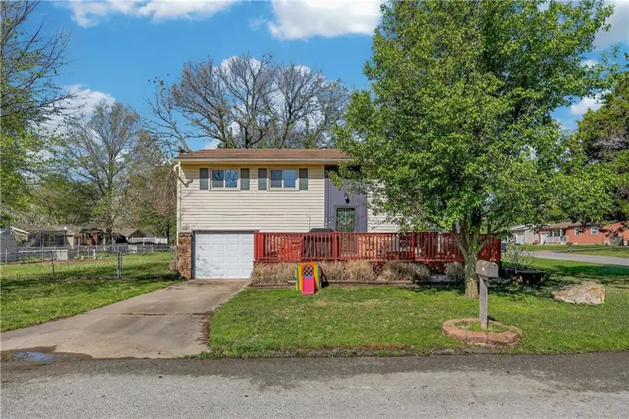 500 Catalina Street, Frontenac, KS 66763 - #2