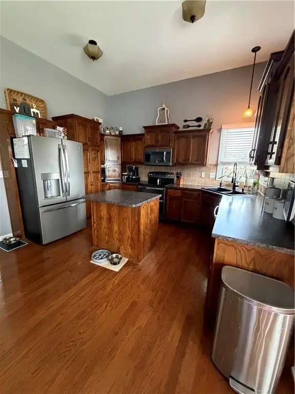 805 NW 109th Terrace, Kansas City, MO 64155 - #3