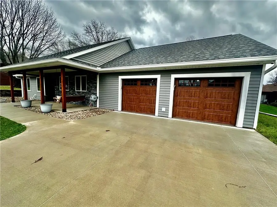 186 N Sunset Drive, Maryville, MO 64468 - #2