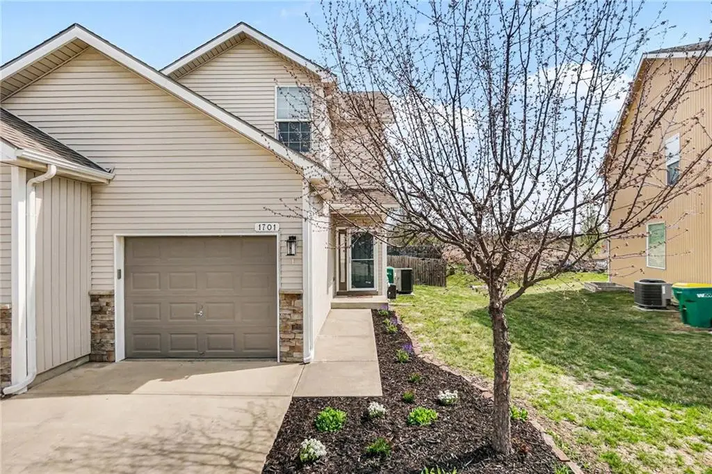 1701 N 127th Street, Kansas City, KS 66109 - #1