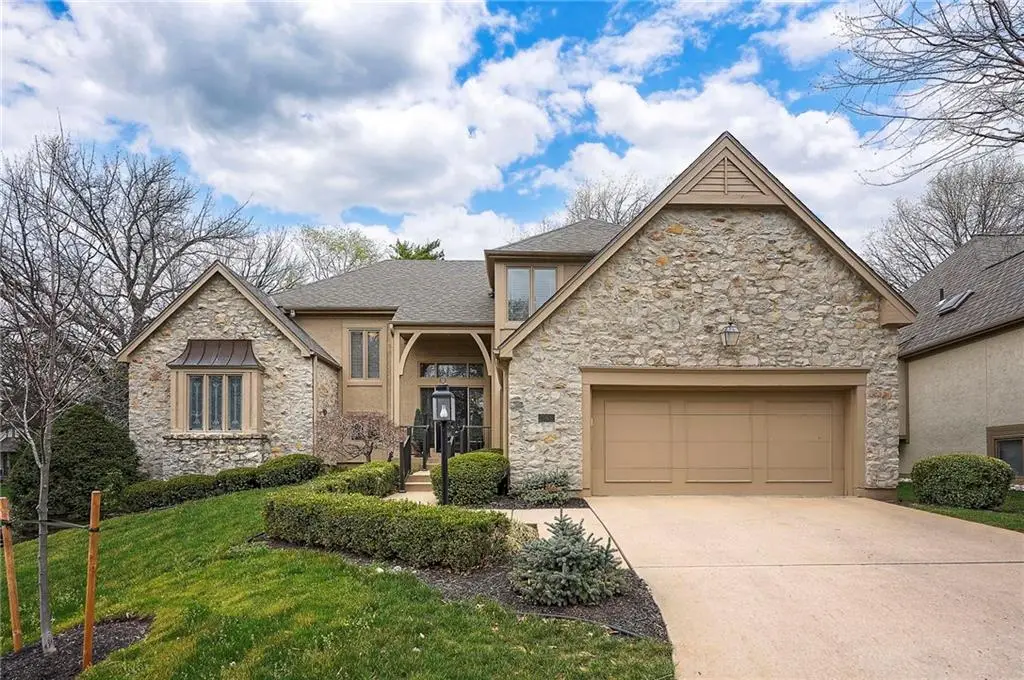 4516 W 125th Street, Leawood, KS 66209 - #1