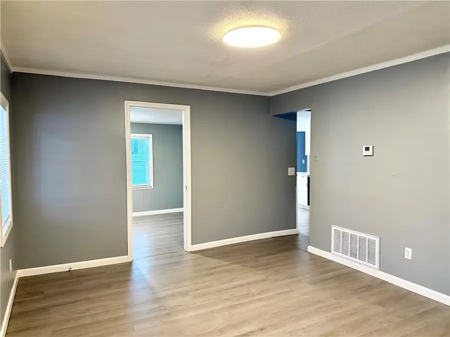 10031 E Wilson Road, Independence, MO 64053 - #3