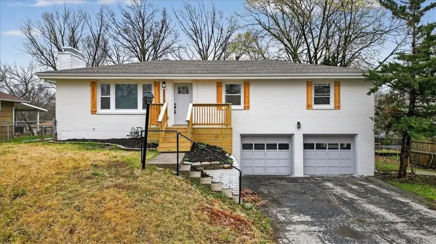 2217 N 83rd Street, Kansas City, KS 66109 - #2