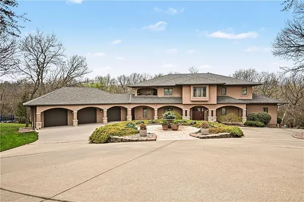 2905 SW 19th Street, Blue Springs, MO 64015