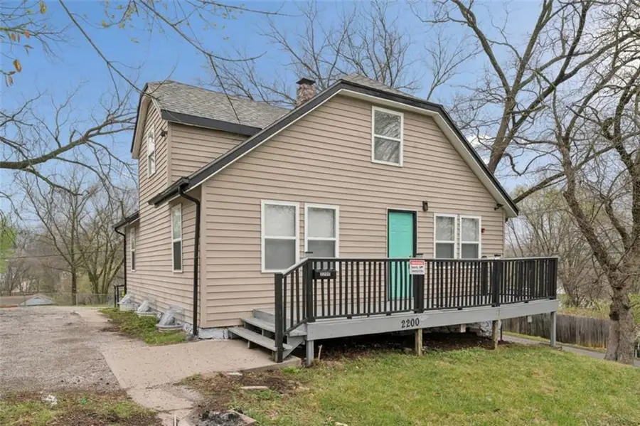 2200 S Hall Avenue, Independence, MO 64053 - #2