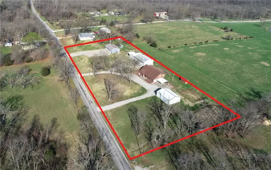 3705 E 150 Road, El Dorado Springs, MO 64744 - #2