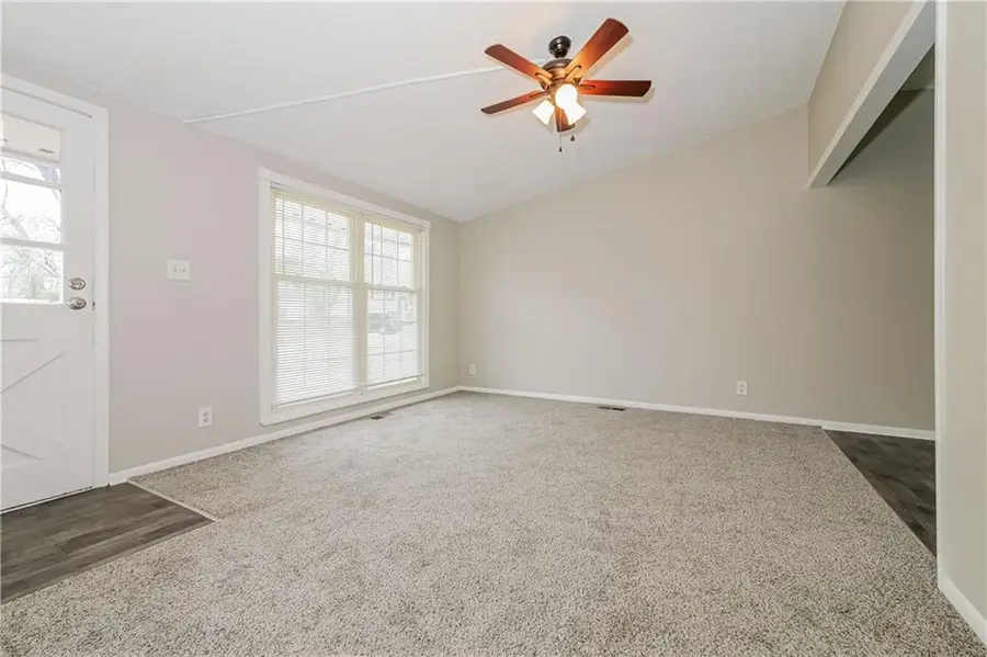 9411 Farley Avenue, Kansas City, MO 64138 - #3