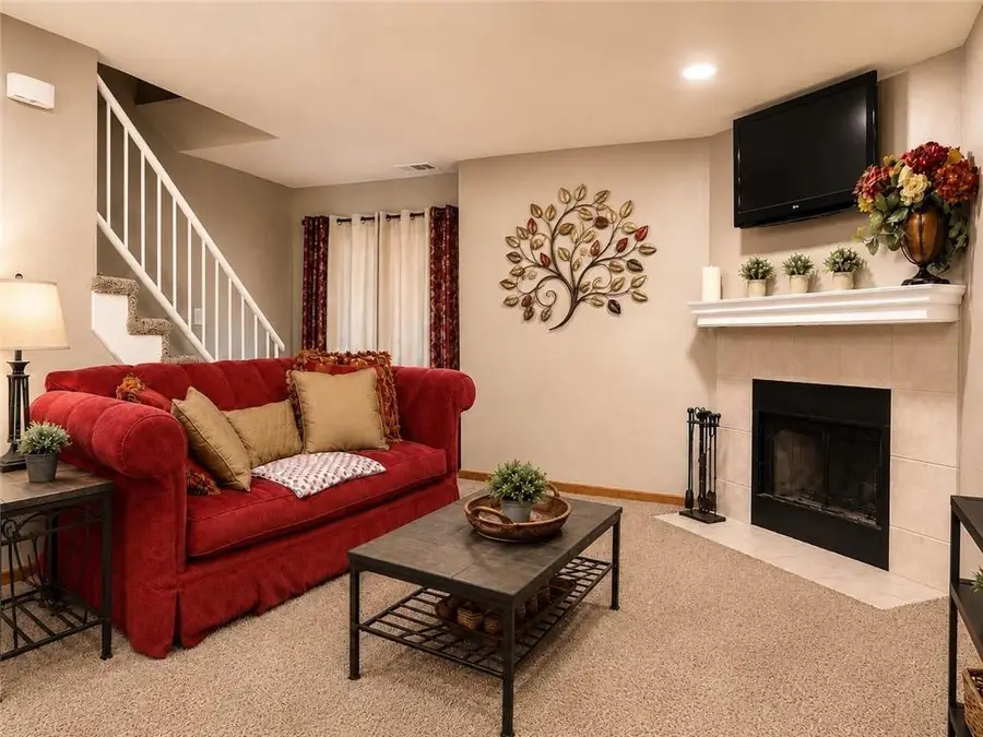 209 & 213 SW South Avenue, Blue Springs, MO 64014 - #3