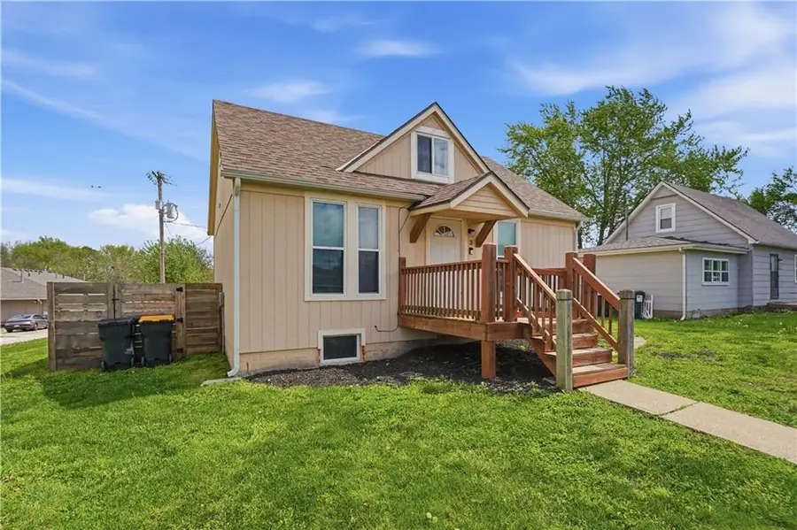 3 N Mulberry Terrace, Louisburg, KS 66053 - #2