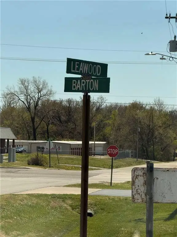 Barton Avenue, Parsons, KS 67357 - #2