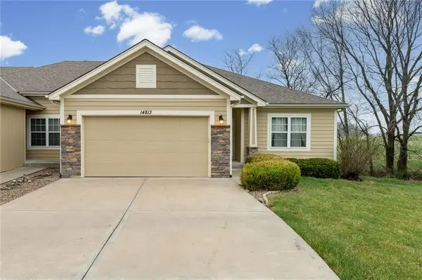 14813 Killarney Lane, Smithville, MO 64089