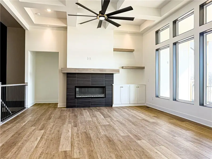 10787 Genesis Drive, Parkville, MO 64152 - #3