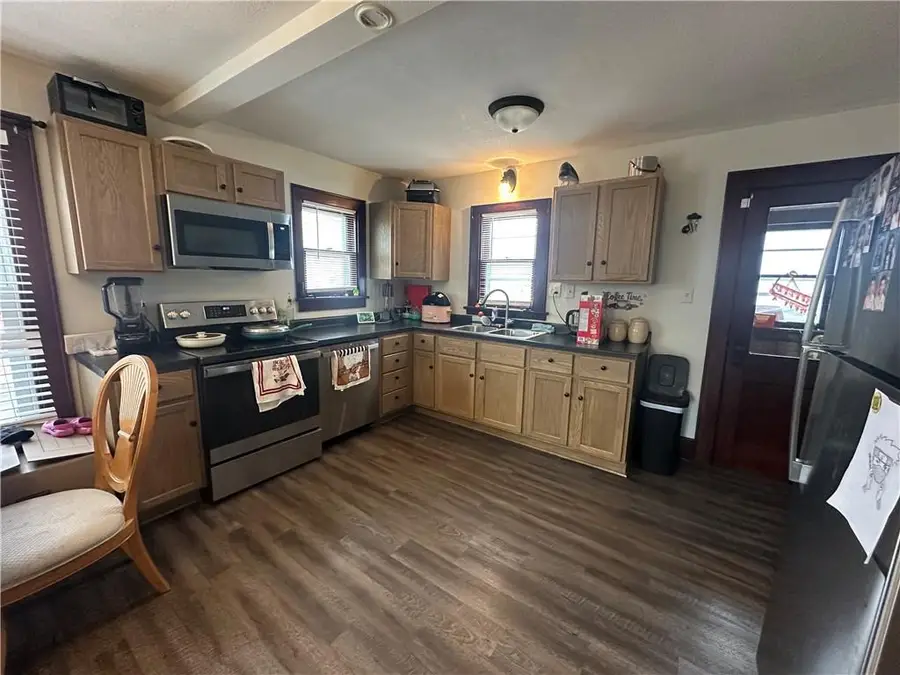 421 W 3rd Street, Maryville, MO 64468 - #2