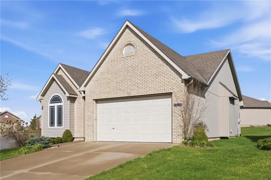 11236 N Randolph Avenue, Kansas City, MO 64157 - #3