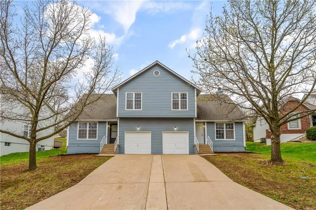 5406-5408 Oxford Avenue, Raytown, MO 64133 - #1