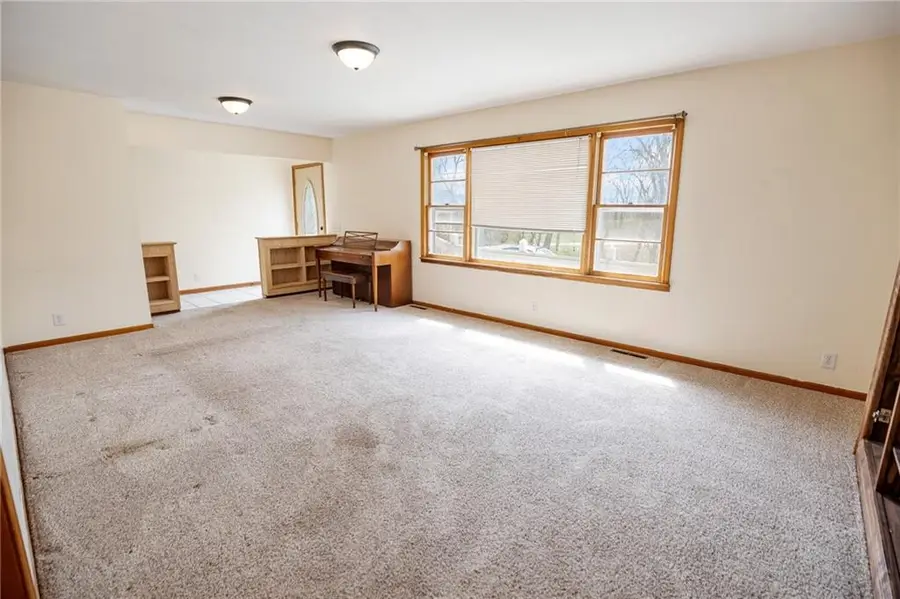 1703 E 4th Street, Trenton, MO 64683 - #3