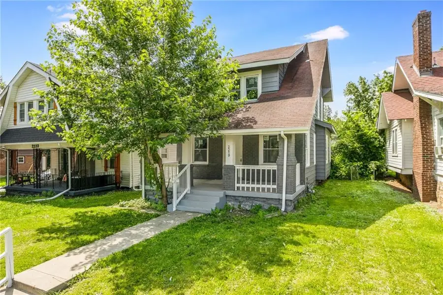 2219 E Meyer Boulevard, Kansas City, MO 64132 - #2