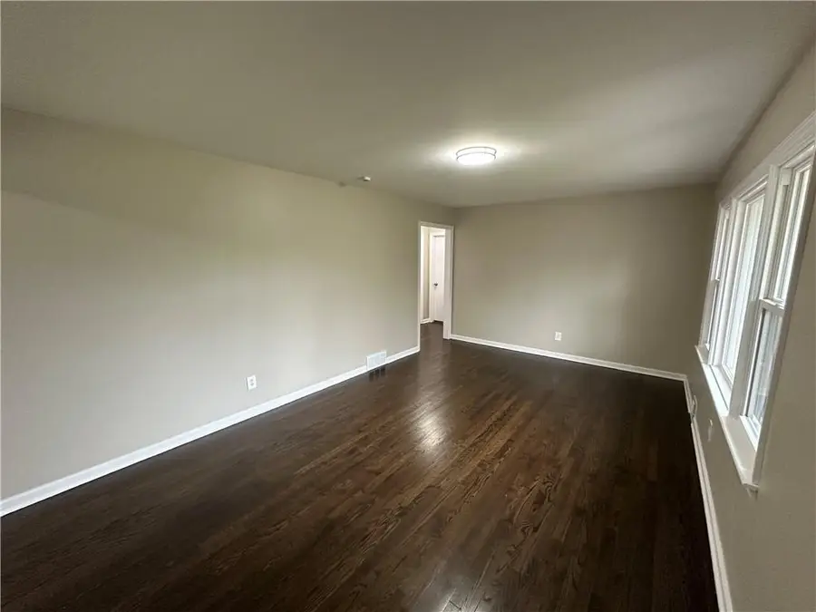 8049 Kessler Lane, Overland Park, KS 66204 - #3