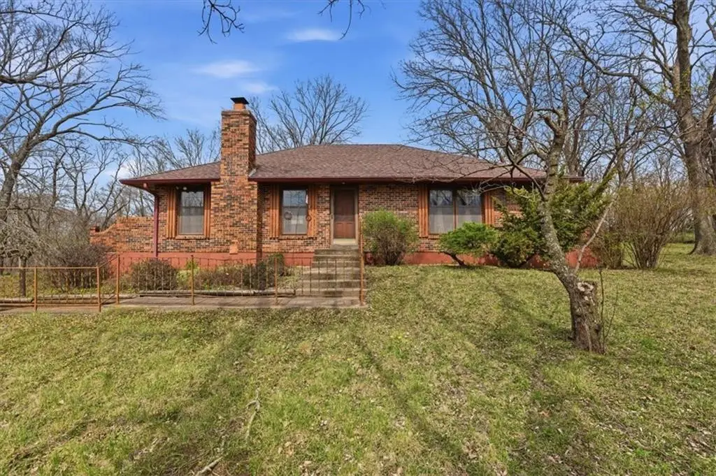 27934 W 85th Terrace, De Soto, KS 66018 - #1