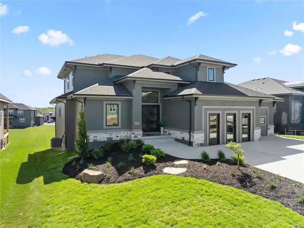 16932 Parkhill Street, Overland Park, KS 66221