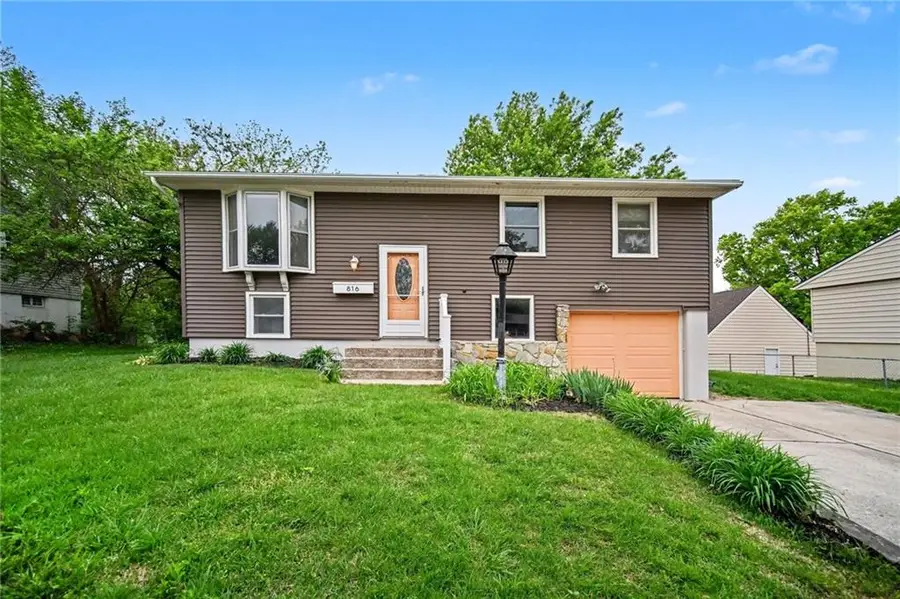816 N Tepee Drive, Independence, MO 64056 - #2