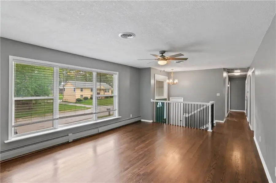 5624 Sutton Avenue, Kansas City, KS 66106 - #2