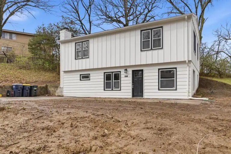 623 NE Woodlawn Street, Kansas City, MO 64116 - #2