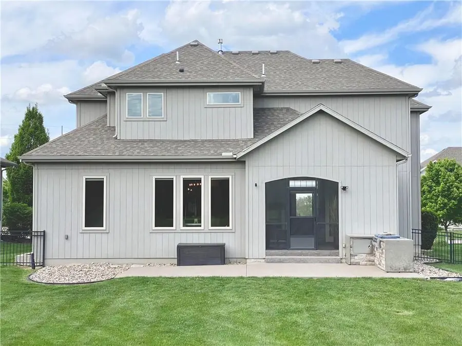 24205 W 111th Place, Olathe, KS 66061 - #3