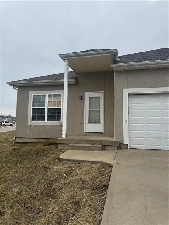 10331 Sloan Avenue, Kansas City, KS 66109 - #1