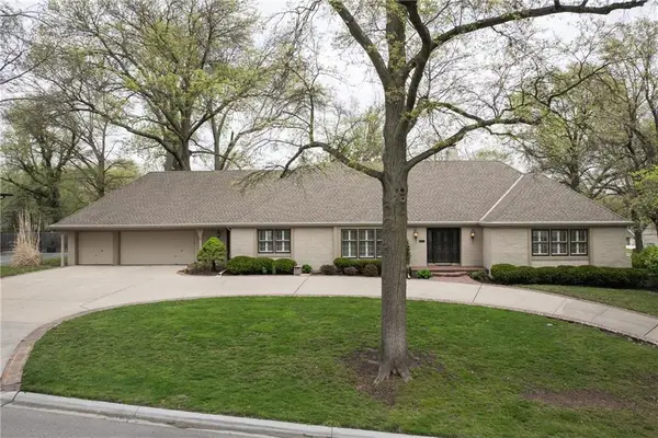 1900 W 70th Street, Mission Hills, KS 66208