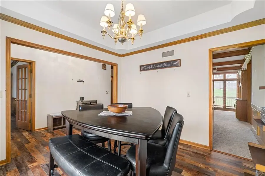 5826 Oakview Street, Shawnee, KS 66216 - #3