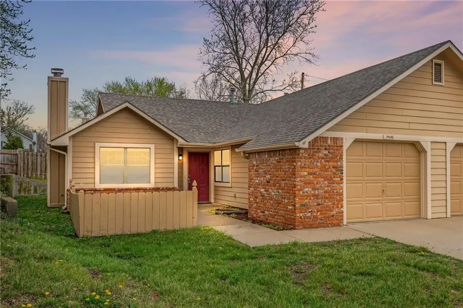 3902 Willshire Drive, Lawrence, KS 66049 - #2