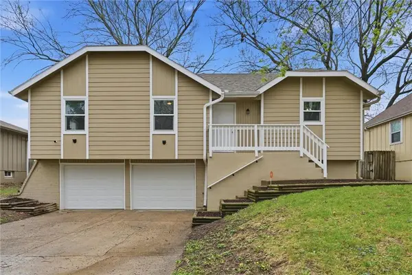 1328 SE Piccadilly Street, Blue Springs, MO 64014