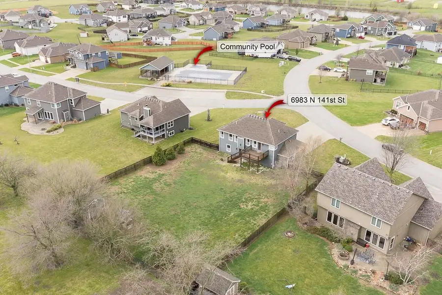 6983 141st Street, Basehor, KS 66007 - #3