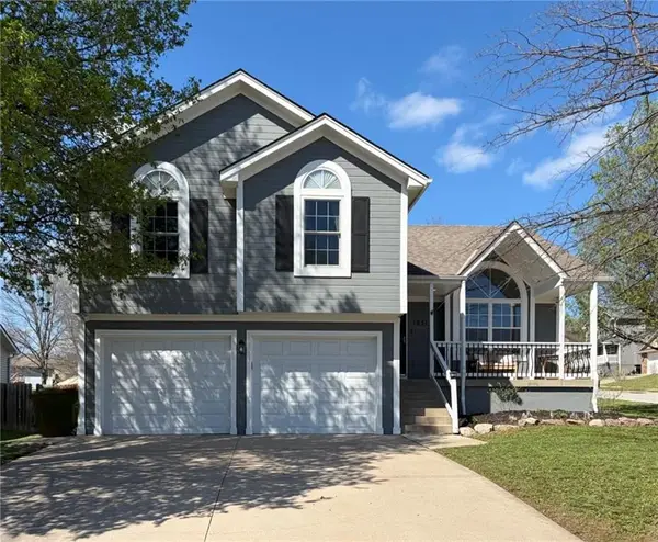 19512 E 9th Street S, Independence, MO 64056