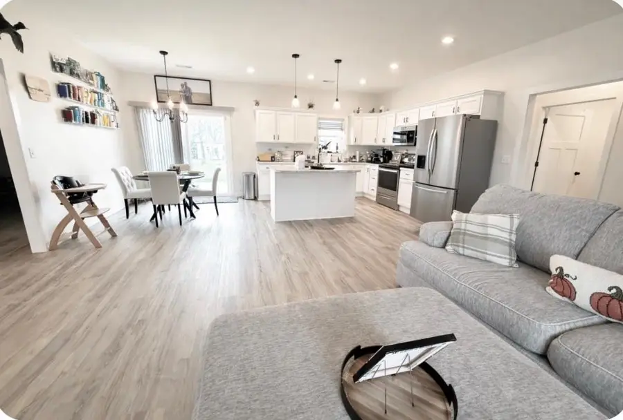 1328 W 19th Street, Maryville, MO 64468 - #3