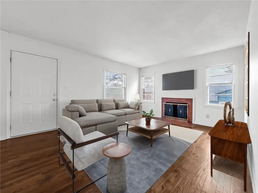 703 Hillside Avenue, Liberty, MO 64068 - #2