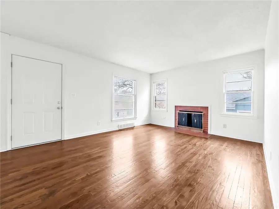 703 Hillside Avenue, Liberty, MO 64068 - #3